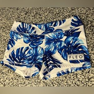 Fleo Shorts